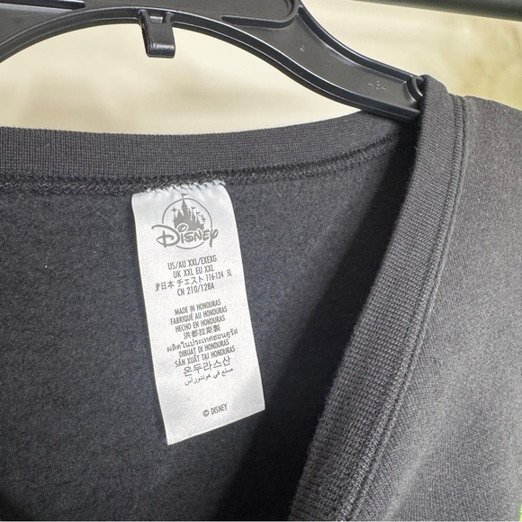 Disney Oversized Villain Dark Side Graphic Crewneck Sweatshirt Plus Size XXL - Picture 4 of 9